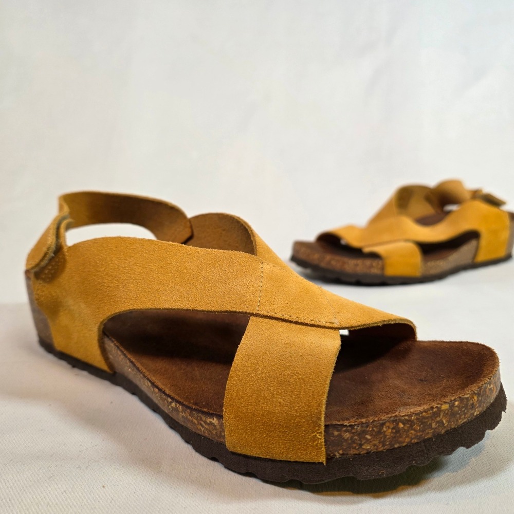 SUNDANCE Womens 39/8.5 Yellow Suede‎ Cork Wedge Slingback Sandals Made in Italy
